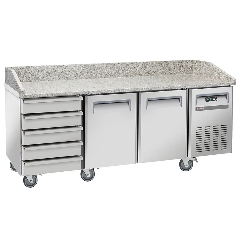 Hete Deal Koeltafel voor pizzeria, 2 deuren EN 600x400, 5 neutrale laden EN 600x400, op wielen, 2 met remmen